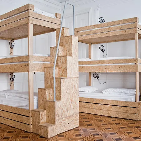 Hostel Independente Principe Real *