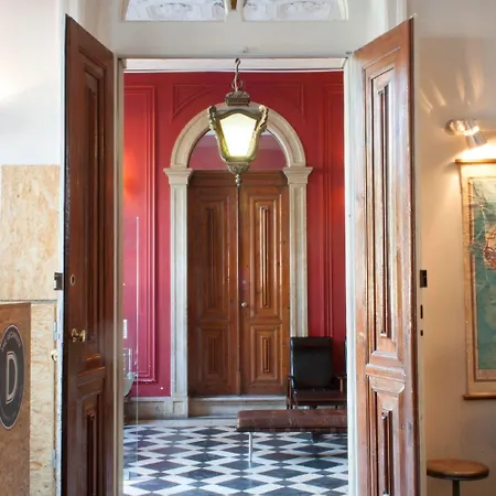 Hostel Independente Principe Real *