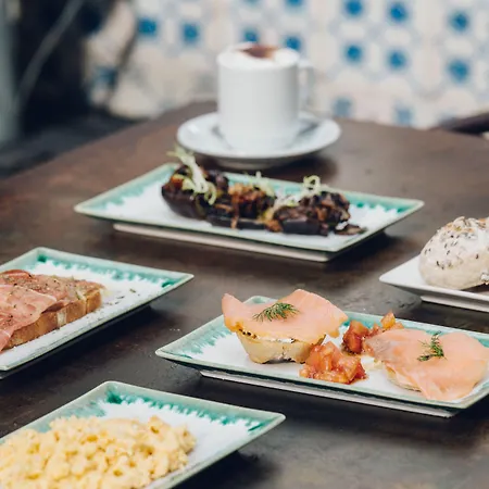 Independente Principe Real אכסניה