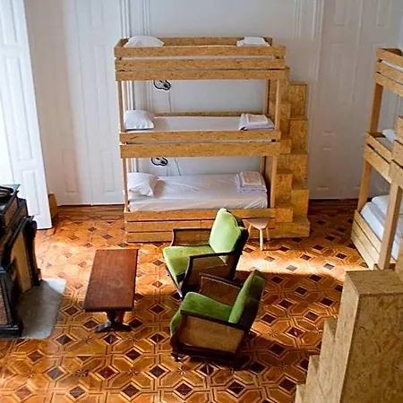 Independente Real Hostal *