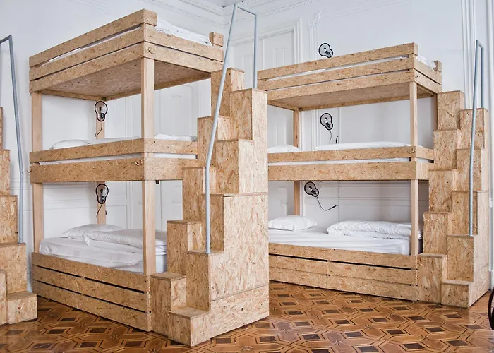 Hostel Independente Principe Real *